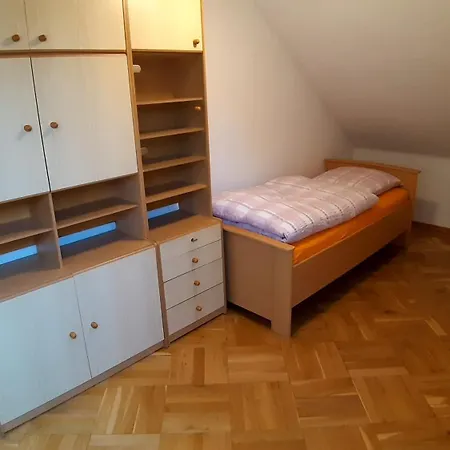 Apartment Haus An Der Hoersel